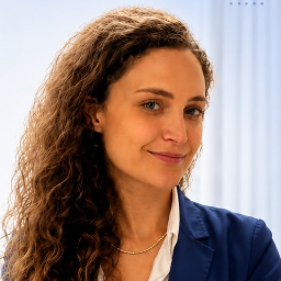 Foto de perfil de Anne Louise Tortato Duarte Costa Barth Costamilan